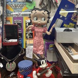 Betty boop figure