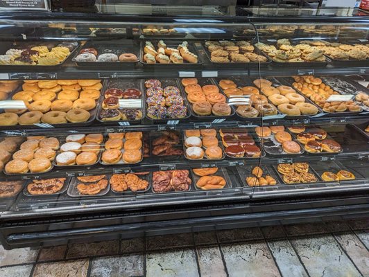 Boulineau's Foods Plus by null