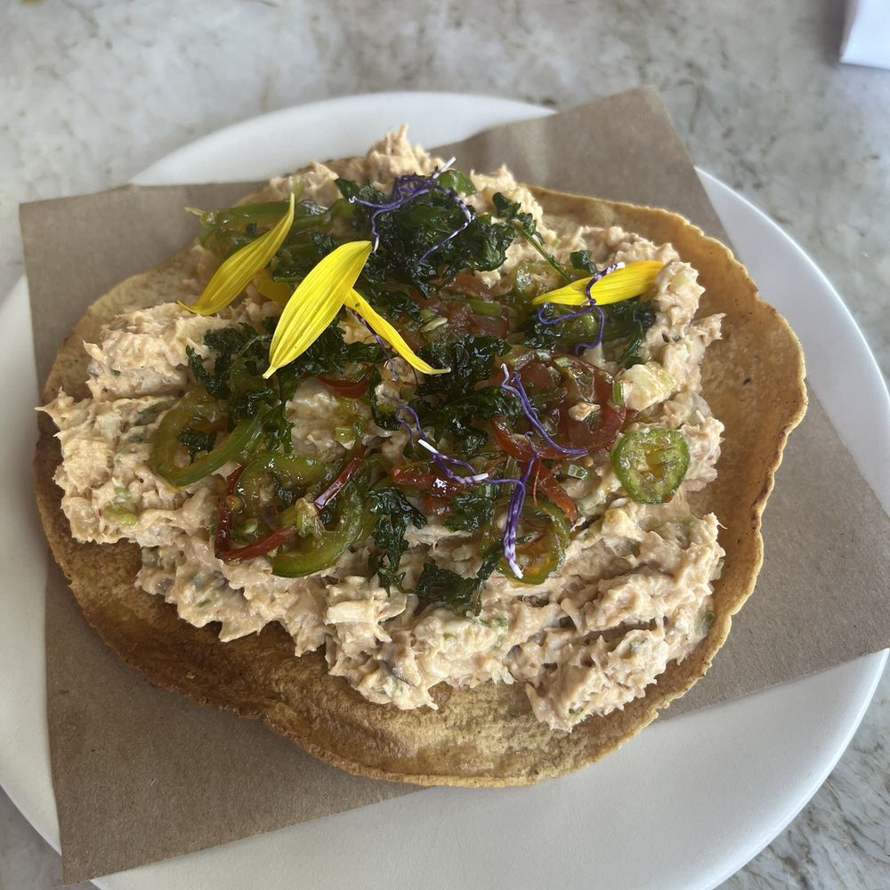 Este - Tostada de pescado - Seafood Near Me - Austin, Texas Este - Tostada de pescado - Seafood Near Me - Austin, Texas