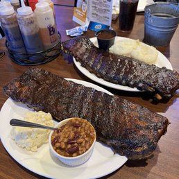 full rack of ribs w/Mac & cheese and baked beans full rack of ribs w/Mac & cheese and baked beans