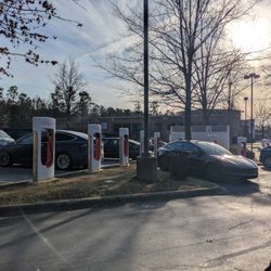 Tesla Supercharger - Tesla Supercharger, 10828 Providence Rd, Charlotte
