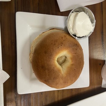 Eggs In Paradise - a bagel and scrambled eggs - Breakfast & Brunch Near Me - Sterling, Illinois