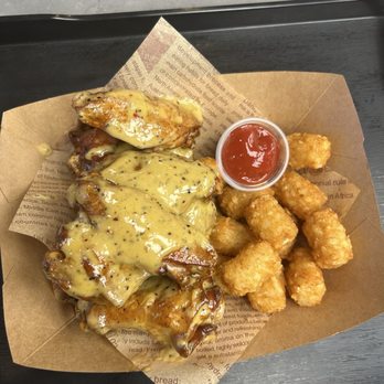 ChuChat - Lemon Pepper Chicken Wings Potato Tater Tots - Cafes Near Me - Johns Creek, Georgia