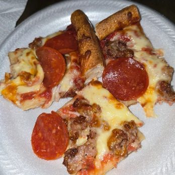 Pizza Pal - Meatball pepperoni - Pizza Near Me - New Britain, Connecticut Pizza Pal - Meatball pepperoni - Pizza Near Me - New Britain, Connecticut