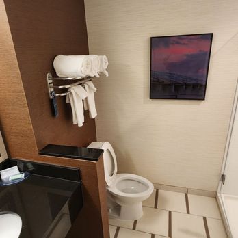 Fairfield by Marriott Inn & Suites Reading Wyomissing - our bathroom - Hotels Near Me - Reading, Pennsylvania Fairfield by Marriott Inn & Suites Reading Wyomissing - our bathroom - Hotels Near Me - Reading, Pennsylvania