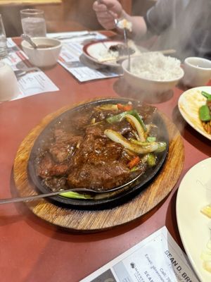 Tahiti Restaurant and Cocktail Lounge by null