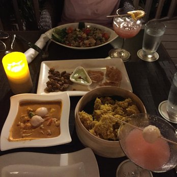 Sasi Thai - Drinks: Lychee Martini 150 pesos, Orange Blossom 150 pesos Food: Gaeng Phed Gai with Jasmine Rice (Red Curry with Chicken) 340 pesos - Thai Near Me - Cancún, ROO Sasi Thai - Drinks: Lychee Martini 150 pesos, Orange Blossom 150 pesos Food: Gaeng Phed Gai with Jasmine Rice (Red Curry with Chicken) 340 pesos - Thai Near Me - Cancún, ROO