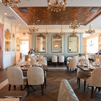 Fiorella's Cucina - Italian Near Me - Burlington, Massachusetts