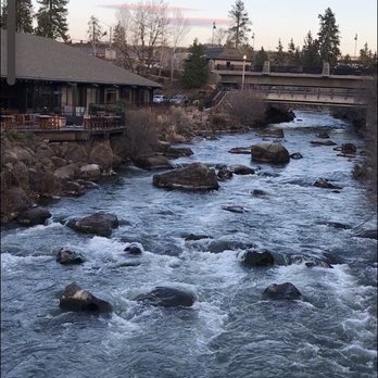 Currents at The Riverhouse - Currents Restaurant at Riverhouse, Bend, Oregon - New American Near Me - Bend, Oregon