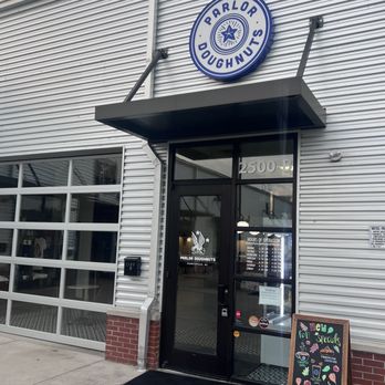 Parlor Doughnuts - Coffee & Tea Near Me - Huntsville, Alabama Parlor Doughnuts - Coffee & Tea Near Me - Huntsville, Alabama