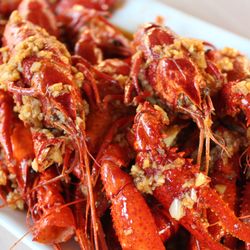 Pho Saigon 75 - Crawfish with home made garlic butter sauce
