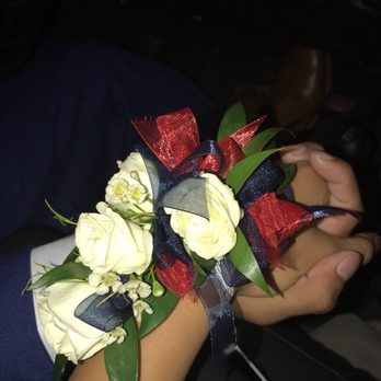 La Paloma Flower Shop - Florists Near Me - Phoenix, Arizona
