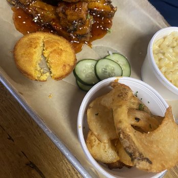 Bubba’s Bones & Brews - 1/2 rack Korean pork ribs, Mac n cheese, Sidewinder Fries and cornbread. 19.95$ - Gastropubs Near Me - Cathedral City, California Bubba’s Bones & Brews - 1/2 rack Korean pork ribs, Mac n cheese, Sidewinder Fries and cornbread. 19.95$ - Gastropubs Near Me - Cathedral City, California