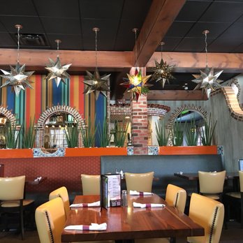 Puerto Vallarta - The decor of the dining room - Mexican Near Me - Danbury, Connecticut Puerto Vallarta - The decor of the dining room - Mexican Near Me - Danbury, Connecticut