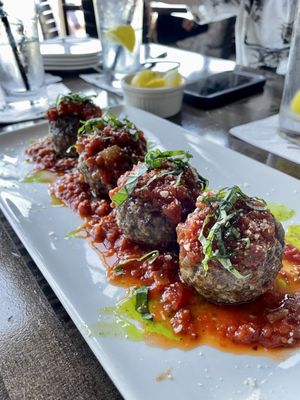 Kaluz Restaurant by null