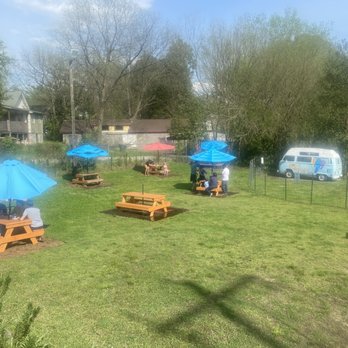 Locopops - Outdoor seating - Ice Cream & Frozen Yogurt Near Me - Durham, North Carolina