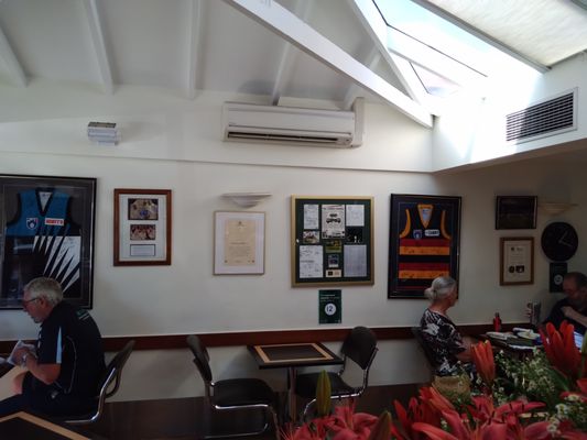 Café De Vili's by null