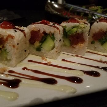 Starfish - Spicy Tuna Roll: ahi, ponzu, avocado, daikon, cucumber, jalapeño, crispy shallots, sriracha, nori wrap -$11 - Asian Fusion Near Me - Laguna Beach, California