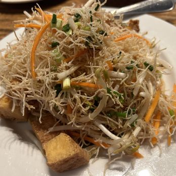 Phuket Thai Café - Thai Near Me - Honolulu, Hawaii