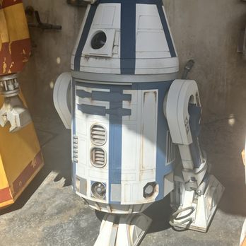 Droid Depot - Lifesize R Unit - Gift Shops Near Me - Anaheim, California