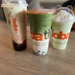 Berry-Avocado Smoothie, Matcha Milk Tea, Pistachio Frappe Berry-Avocado Smoothie, Matcha Milk Tea, Pistachio Frappe