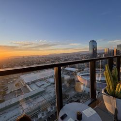 La Lo La Rooftop - Stunning city overview. Recommend for important date