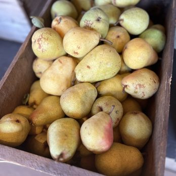 Pear Bloom Farm - Fruits & Veggies Near Me - Hood River, Oregon