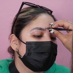 Caro Brow Bar