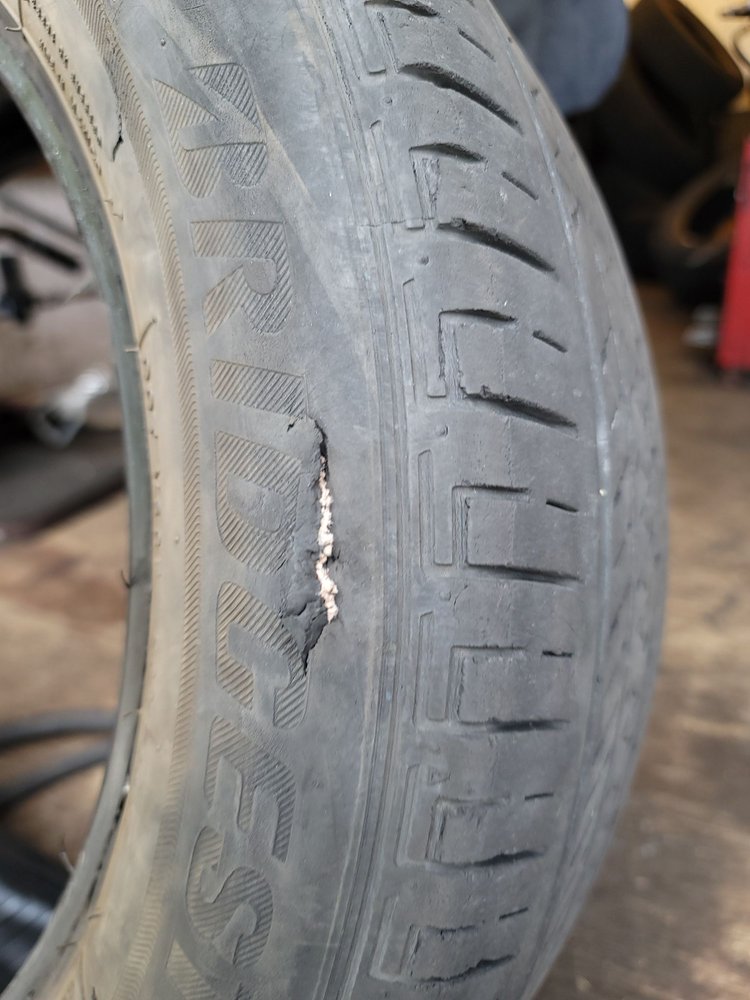 MONTROSE MOBILE TIRE & WHEEL Updated August 2024 51 Photos & 126