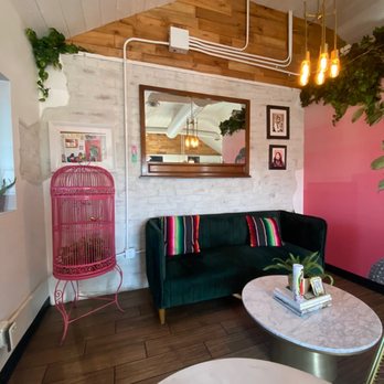 Deseo Coffee Shack - Cute seating area - Coffee & Tea Near Me - Phoenix, Arizona
