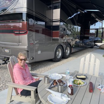 Buffalo KOA - Nice furnishings. At a lovely campsite - RV Parks Near Me - Buffalo, Wyoming