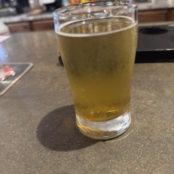 Iechyd Da Brewing Company - Pizza Near Me - Elkhart, Indiana