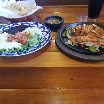 Santa Catarina - Mayitas, yucatan inspired chicken, with all the fixins - Mexican Near Me - Cedar Park, Texas