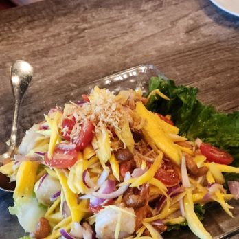 Paste Thai - Mango salad - Thai Near Me - Davis, California