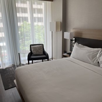 AC Hotel by Marriott Washington DC Downtown - Bed - Hotels Near Me - Washington, DC, District of Columbia