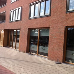 Hachi - Nieuwbouw gevel je moet goed kijken geen uithangbord