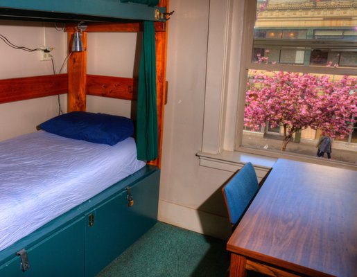 Green Tortoise Hostel Seattle by null