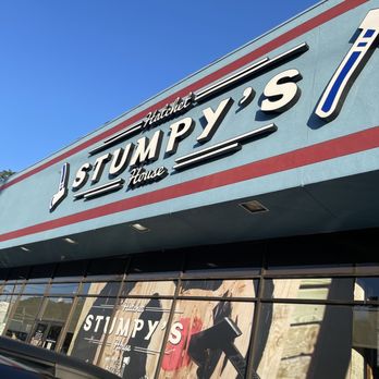 Stumpy's Hatchet House - Green Brook - Axe Throwing Near Me - Green Brook, New Jersey
