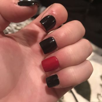 Luxury Nails and Spa - Nail Salons Near Me - Avon Lake, Ohio