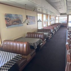 Palermo's Italian Restaurant - Bar