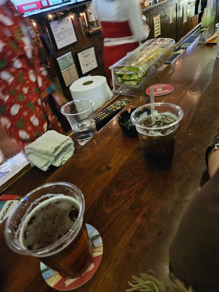 Social spots from Ripper's Pub