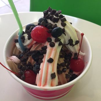 Yogurt Zone - Strawberry, chocolate, and vanilla yogurts with dark chocolate chips, cherries, and blueberries - Desserts Near Me - San Antonio, Texas Yogurt Zone - Strawberry, chocolate, and vanilla yogurts with dark chocolate chips, cherries, and blueberries - Desserts Near Me - San Antonio, Texas