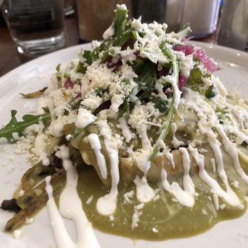 Amerikas - Vegetarian enchiladas - Latin American Near Me - Oak Park, Illinois Amerikas - Vegetarian enchiladas - Latin American Near Me - Oak Park, Illinois