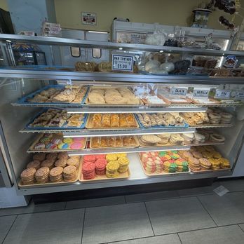 La Purisima Bakery - Bakeries Near Me - Glendale, Arizona