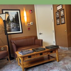 Stephanie Catoni, DMD - Chateau Dental