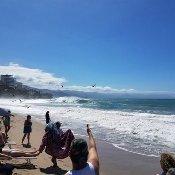 Playa de los Muertos - Beaches Near Me - Puerto Vallarta, JAL