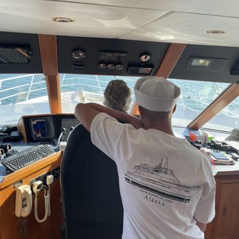 Sumdum Yacht - Skipper and deckhand! - Boat Charters Near Me Sumdum Yacht - Skipper and deckhand! - Boat Charters Near Me