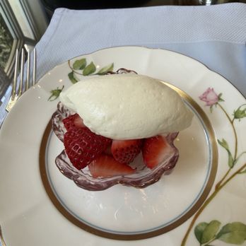 The Living Room - Tea Rooms Near Me - Beverly Hills, California The Living Room - Tea Rooms Near Me - Beverly Hills, California