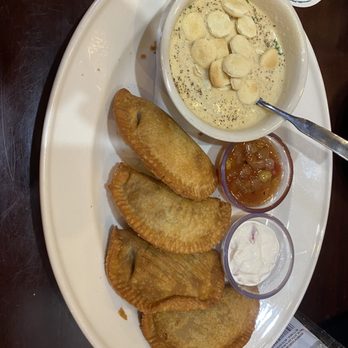 Bahama Breeze - Beef empanadas with bohemian clam chowder. - Bars Near Me - Miami, Florida Bahama Breeze - Beef empanadas with bohemian clam chowder. - Bars Near Me - Miami, Florida