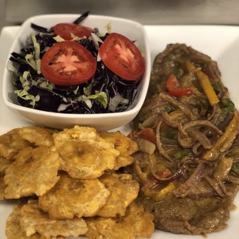 El Cibao Cle Restaurant - Bistec encebollado con tostones - Dominican Near Me - Cleveland, Ohio El Cibao Cle Restaurant - Bistec encebollado con tostones - Dominican Near Me - Cleveland, Ohio